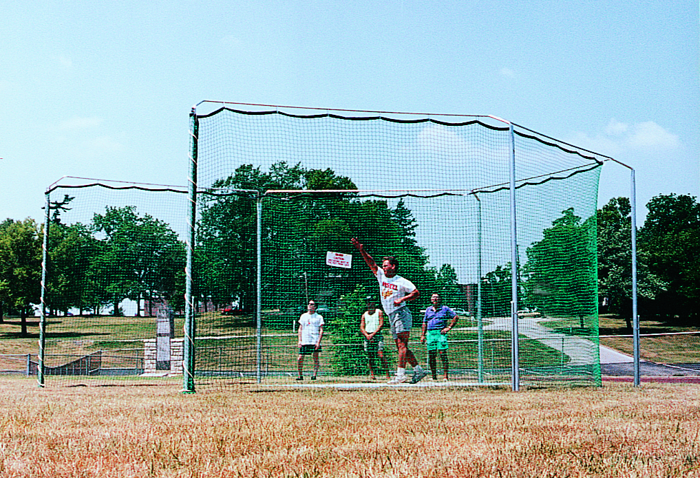 Pro Discus Cage